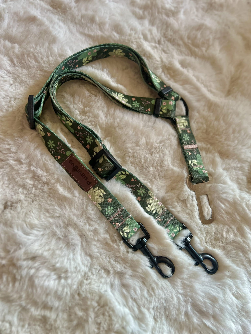 Podwójny pas samochodowy